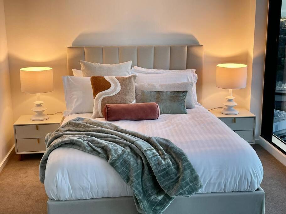 Lux 3 Bedroom Apartment In Southbank เมลเบิร์น ภายนอก รูปภาพ