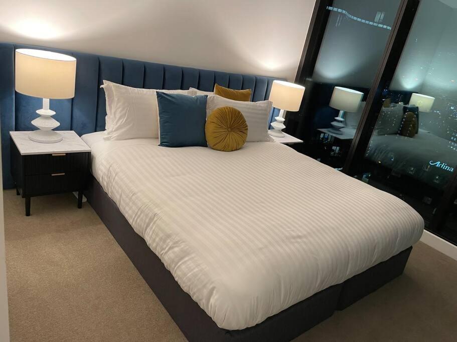 Lux 3 Bedroom Apartment In Southbank เมลเบิร์น ภายนอก รูปภาพ