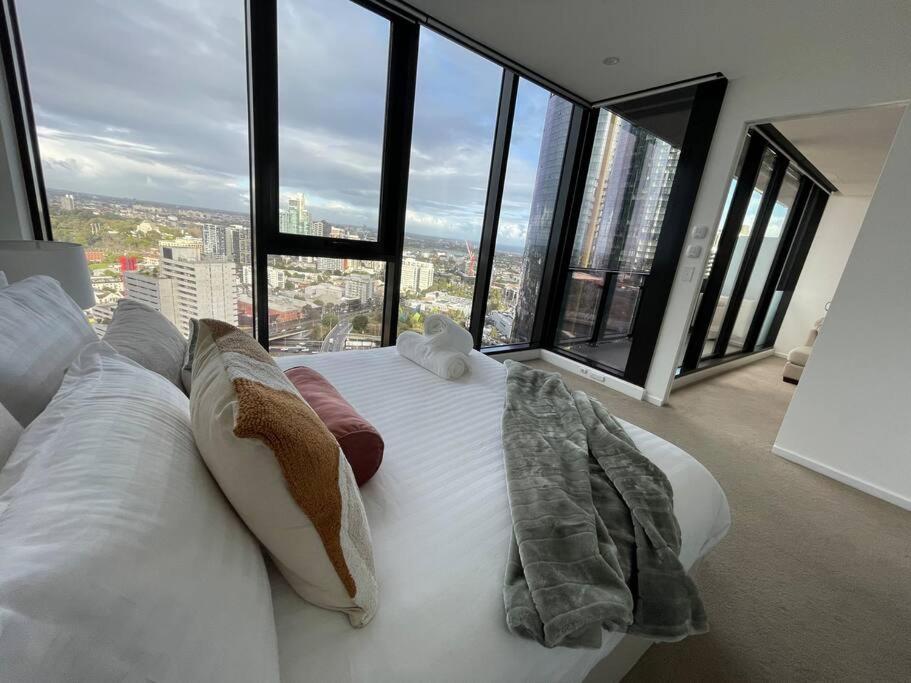 Lux 3 Bedroom Apartment In Southbank เมลเบิร์น ภายนอก รูปภาพ