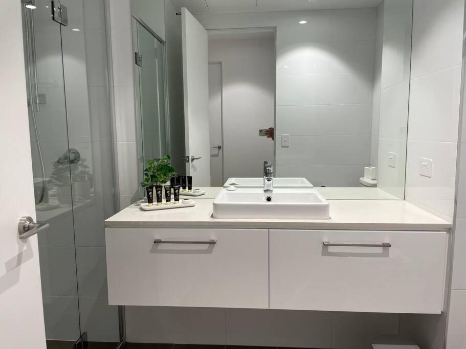 Lux 3 Bedroom Apartment In Southbank เมลเบิร์น ภายนอก รูปภาพ