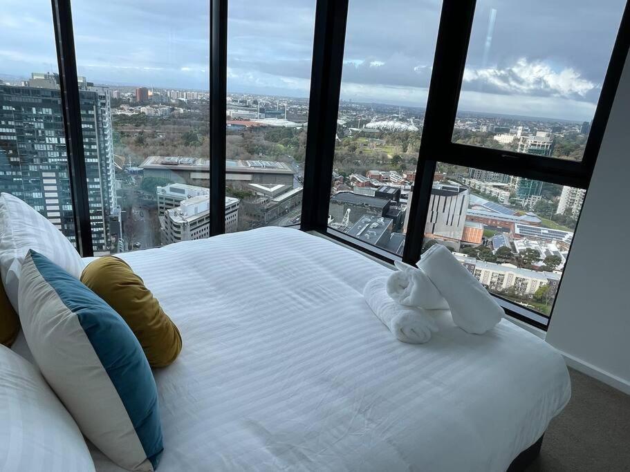 Lux 3 Bedroom Apartment In Southbank เมลเบิร์น ภายนอก รูปภาพ